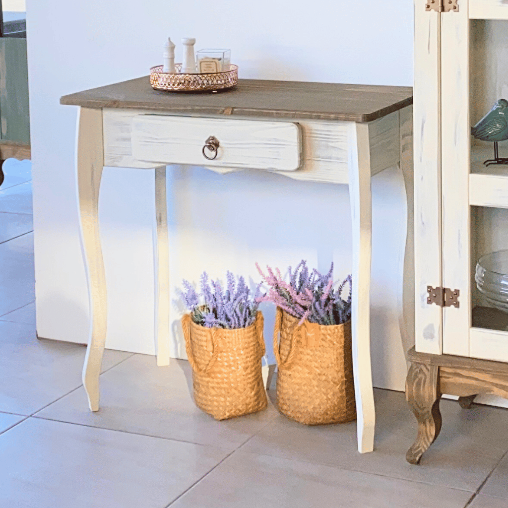 1 kit aparador e cristaleira torre de madeira pes luis xv branco envelhecido e mel 2