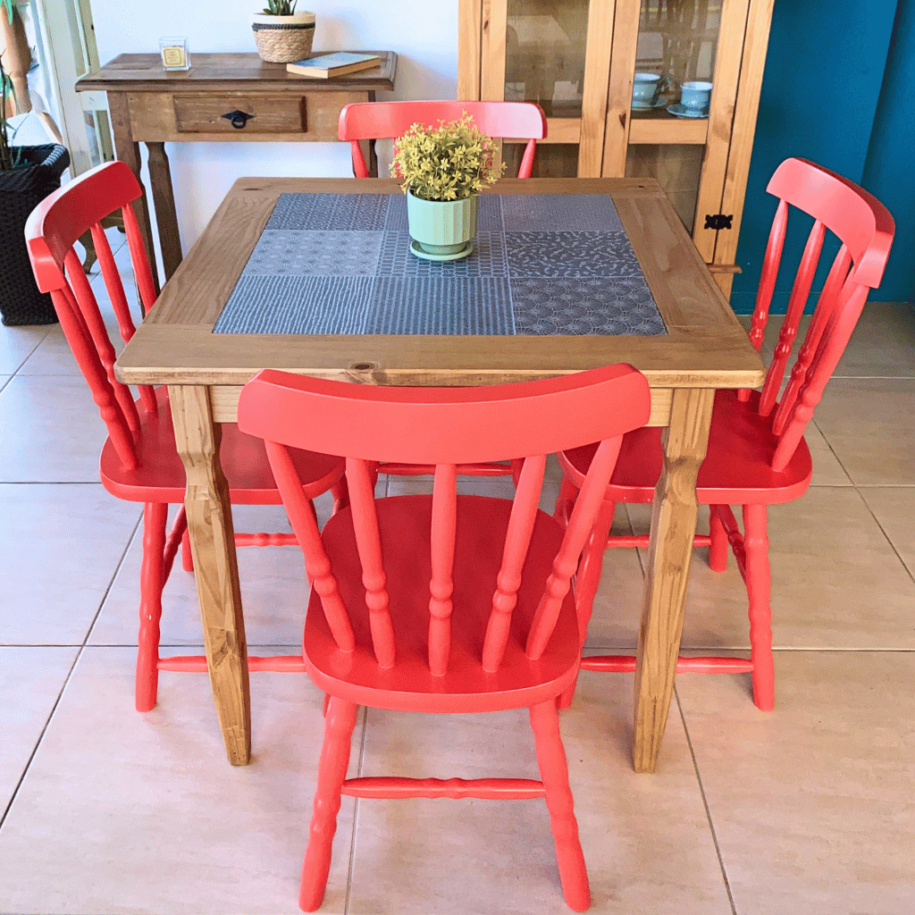 cadeira dolly parton watermelon e mesa quadrada ladrilhos 2