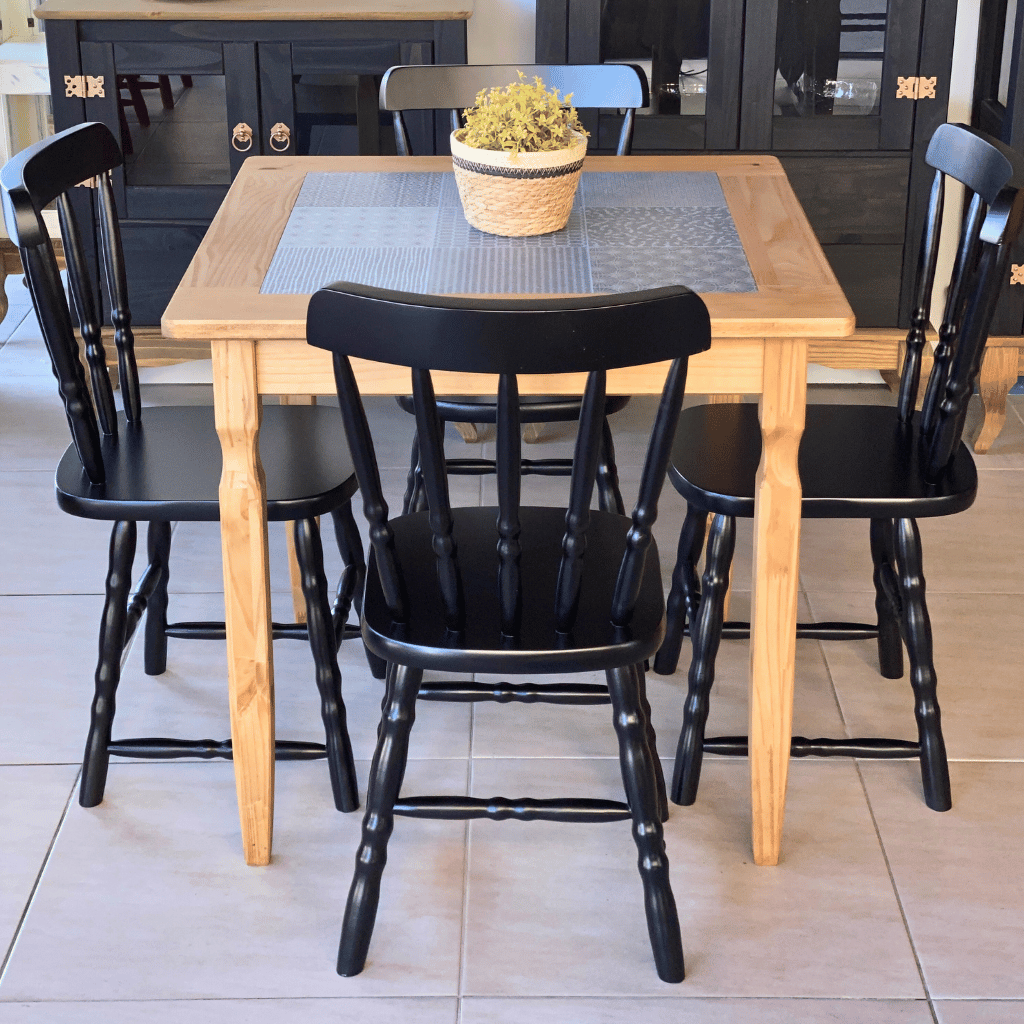 cadeira dolly parton mustang e mesa ladrilho quadrada 6