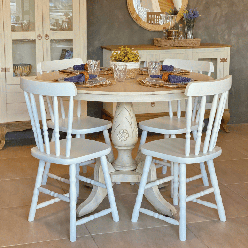 mesa classica antiga e cadeira branca madeira 1